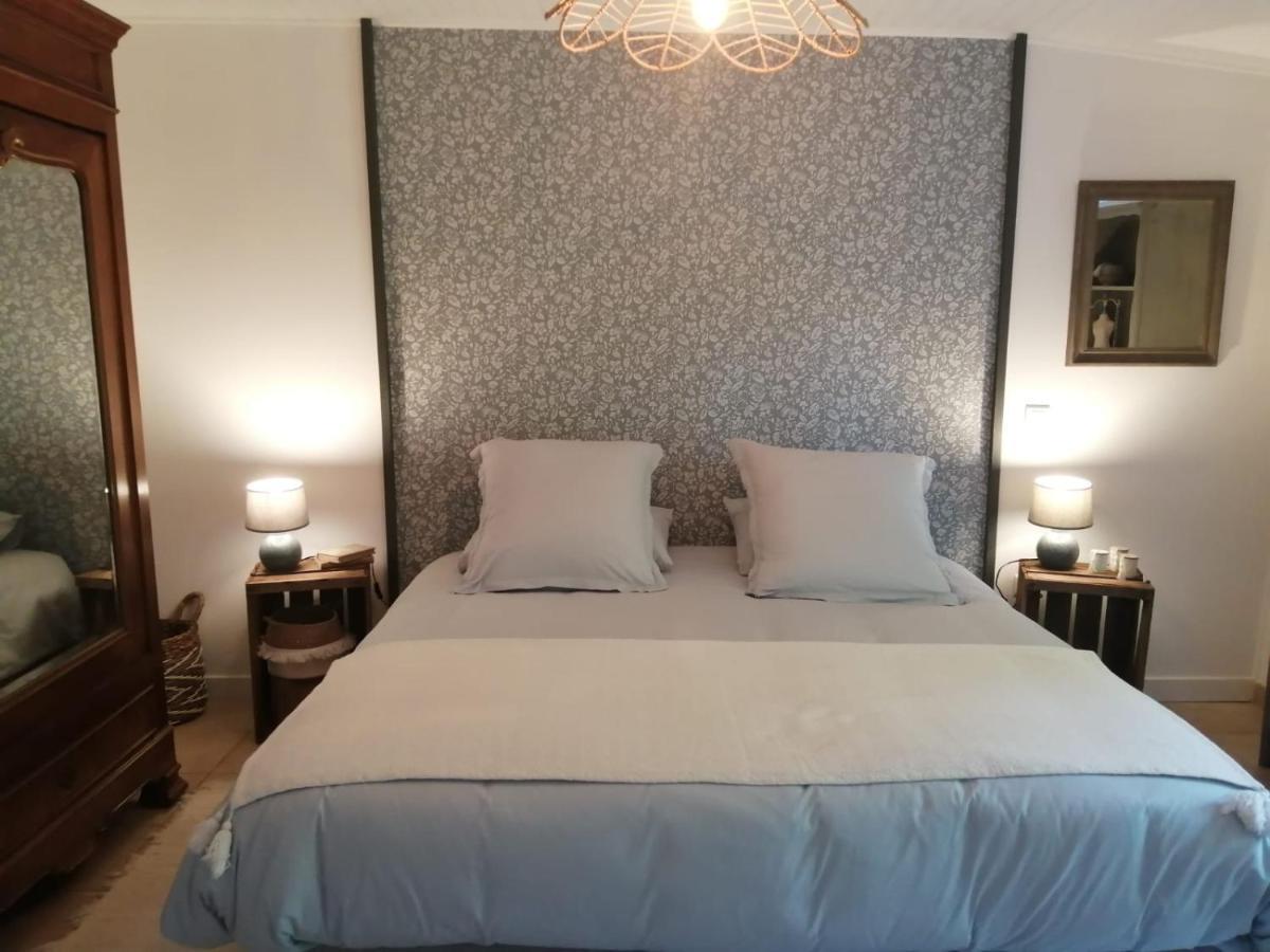 Bed and Breakfast La Parenthese Saint-Etienne-du-Bois  Экстерьер фото